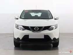Biały Używany 2017 Nissan Qashqai SUV | 46 999 zł (Dobra cena)