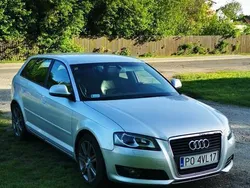 Srebrny Używany 2010 Audi A3 Sportback Hatchback | 21 800 zł (Dobra cena)