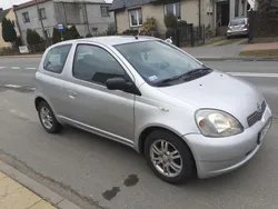 Srebrny Używany 2003 Toyota Yaris Hatchback | 5400 zł (Uczciwa cena)