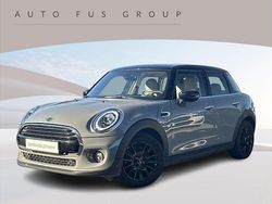 Moonwalk grey metalizowany Używany 2021 Mini Cooper Hatch Hatchback | 79 900 zł (Dobra cena)