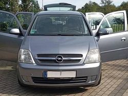 Grafitowy Używany 2007 Opel Meriva Minivan | 8900 zł (Dość drogi)