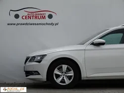 Biały Używany 2017 Skoda Superb Sedan/Limuzyna | 74 900 zł (Dość drogi)