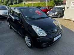 Czarny Używany 2011 Nissan Pixo Hatchback | 12 500 zł