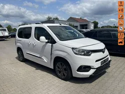 Biały (metalik) Używany 2021 Toyota Proace City Van | 30 900 zł