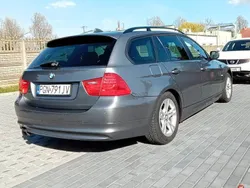 Szary Używany 2009 BMW 320 Kombi | 21 900 zł (Dość drogi)