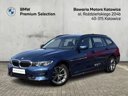 Niebieski phytonic metalizowany Używany 2021 BMW 320 Shadowline Kombi | 139 900 zł (Dobra cena)