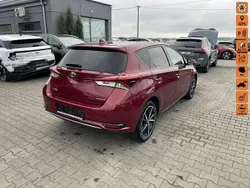 Bordowy (metalik) Używany 2019 Toyota Auris Hybrid Hatchback | 49 900 zł