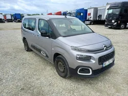 Srebrny Używany 2022 Citroën Berlingo Minivan | 52 800 zł (Super Cena)