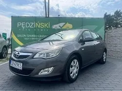 Szary Używany 2011 Opel Astra Kombi | 15 900 zł (Uczciwa cena)