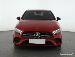 Czerwony Używany 2019 Mercedes A220 Hatchback | 109 999 zł (Uczciwa cena)