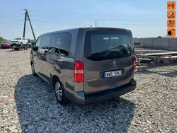 Grafitowy (metalik) Używany 2017 Peugeot Traveller Minivan | 39 900 zł