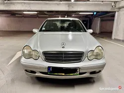 Srebrny Używany 2003 Mercedes C220 Sedan/Limuzyna | 10 500 zł (Drogi)
