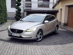 Inny (metalik) Używany 2018 Volvo V40 Hatchback | 47 900 zł (Uczciwa cena)