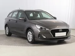Szary Używany 2018 Hyundai i30 Kombi | 42 999 zł (Uczciwa cena)