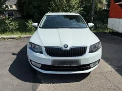 Biały Używany 2016 Skoda Octavia Kombi | 24 999 zł (Super Cena)