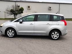 Srebrny Używany 2010 Peugeot 5008 Minivan | 16 500 zł (Dobra cena)