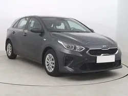 Szary Używany 2020 Kia Ceed 2 Hatchback | 45 499 zł (Dobra cena)