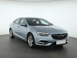 Srebrny Używany 2018 Opel Insignia Hatchback | 58 999 zł (Dość drogi)