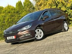 Brązowy (metalik) Używany 2016 Opel Astra Kombi | 28 999 zł (Dobra cena)
