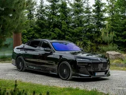 Czarny (metalik) Używany 2024 BMW 740 Sedan/Limuzyna | 709 999 zł