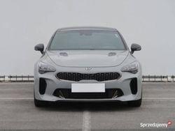 Szary Używany 2019 Kia Stinger Hatchback | 92 999 zł (Dość drogi)