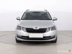 Srebrny Używany 2017 Skoda Octavia Hatchback | 53 999 zł (Uczciwa cena)