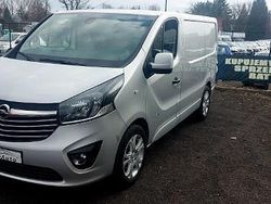 Inny kolor Używany 2015 Opel Vivaro Van | 35 700 zł