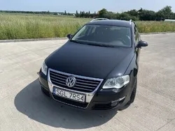 Czarny Używany 2010 VW Passat Kombi | 14 750 zł