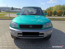 Zielony Używany 1998 Toyota RAV4 SUV | 19 000 zł