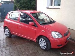 Czerwony Używany 2005 Toyota Yaris Hatchback | 7800 zł (Uczciwa cena)