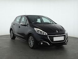 Niebieski Używany 2018 Peugeot 208 Hatchback | 27 999 zł (Super Cena)