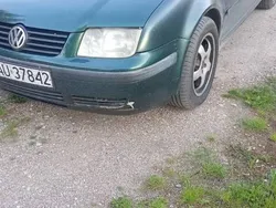 Zielony Używany 1999 VW Bora Sedan/Limuzyna | 4000 zł (Uczciwa cena)