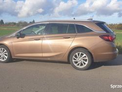 Brązowy Używany 2016 Opel Astra Kombi | 37 000 zł (Drogi)