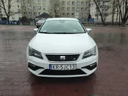 Biały Używany 2017 Seat Leon Kombi | 68 000 zł (Dość drogi)