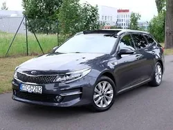 Szary Używany 2018 Kia Optima Kombi | 62 900 zł (Dość drogi)