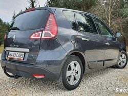 Szary (metalik) Używany 2010 Renault Scénic III Minivan | 14 300 zł (Dobra cena)