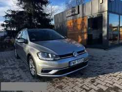 Beżowy (metalik) Używany 2017 VW Golf VII Kombi | 45 900 zł (Uczciwa cena)