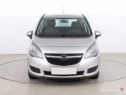 Srebrny Używany 2016 Opel Meriva Minivan | 24 999 zł (Dość drogi)