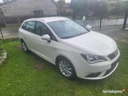 Biały Używany 2015 Seat Ibiza ST Kombi | 14 500 zł