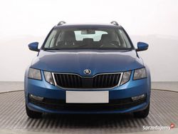 Niebieski Używany 2018 Skoda Octavia Kombi | 38 999 zł (Dobra cena)