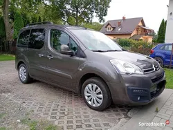 Brązowy Używany 2015 Citroën Berlingo Minivan | 33 900 zł (Uczciwa cena)