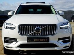 Biały Używany 2022 Volvo XC90 R-Design SUV | 198 700 zł (Dobra cena)