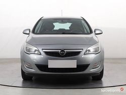Szary Używany 2011 Opel Astra Hatchback | 21 899 zł (Uczciwa cena)