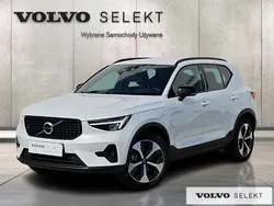 Biały Używany 2024 Volvo XC40 SUV | 164 900 zł (Uczciwa cena)