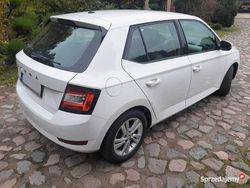 Biały Używany 2021 Skoda Fabia Hatchback | 39 000 zł (Uczciwa cena)