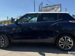 Niebieski Używany 2017 Ssangyong Tivoli SUV | 33 900 zł (Dobra cena)