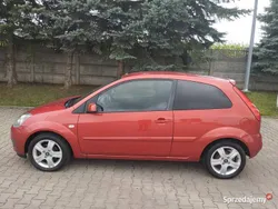 Bordowy Używany 2007 Ford Fiesta Hatchback | 8900 zł (Uczciwa cena)
