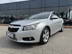 Srebrny Używany 2012 Chevrolet Cruze Sedan/Limuzyna | 24 900 zł (Uczciwa cena)