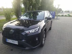 Czarny Używany 2022 Toyota RAV4 SUV | 128 900 zł (Uczciwa cena)