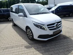 Biały Używany 2023 Mercedes V250 Minivan | 140 000 zł